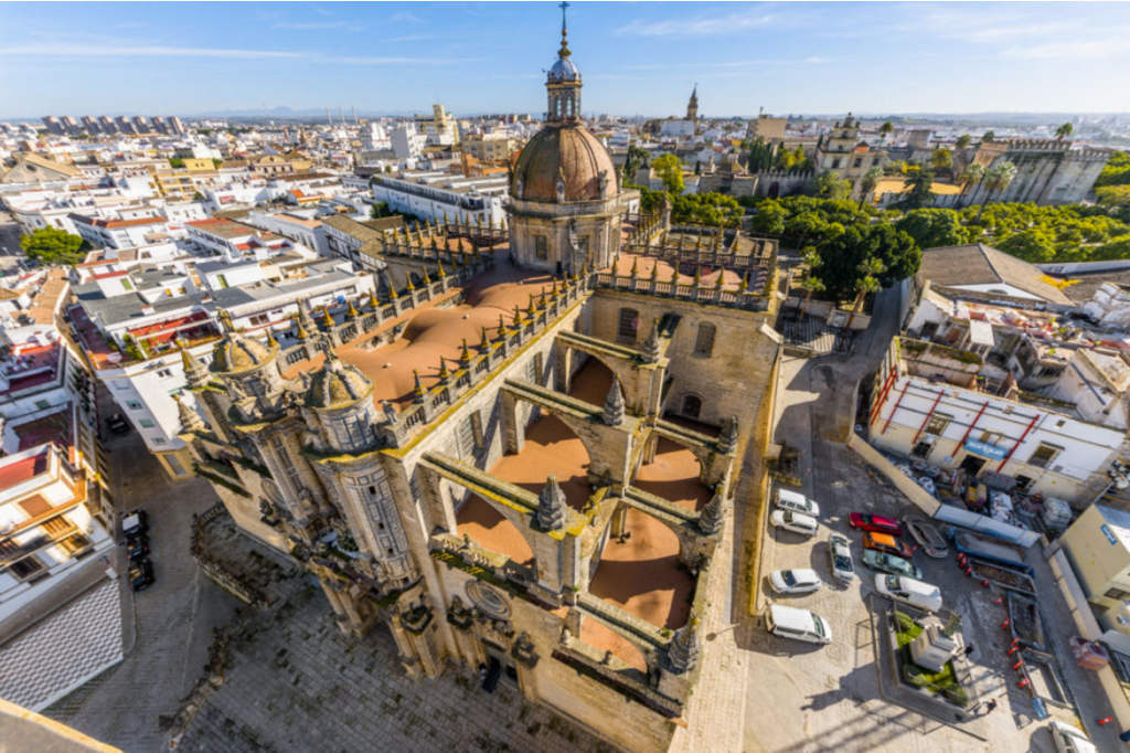 Vista a&eacute;rea de la Catedral de Jerez y su entorno.