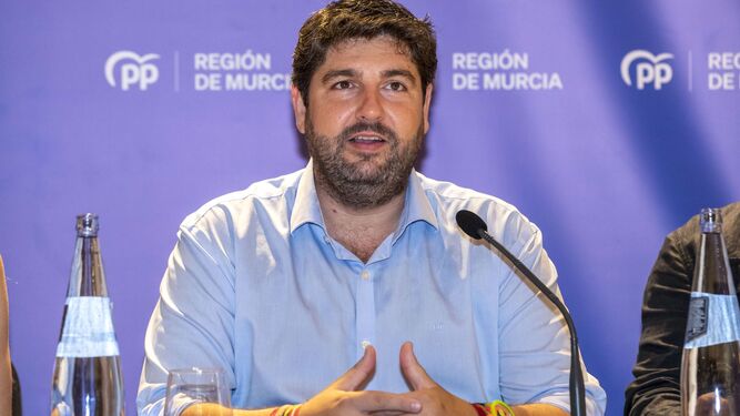 Fernando López Miras en una reunión del PP de Murcia.