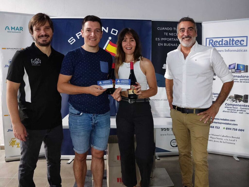 As&iacute; fue la entrega de trofeos a los ganadores de la VIII Diario de Jerez Padel Cup