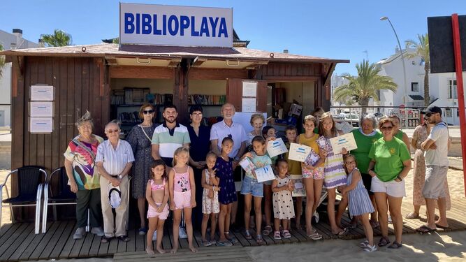 Entrega de premios en la Biblioplaya de Sanlúcar
