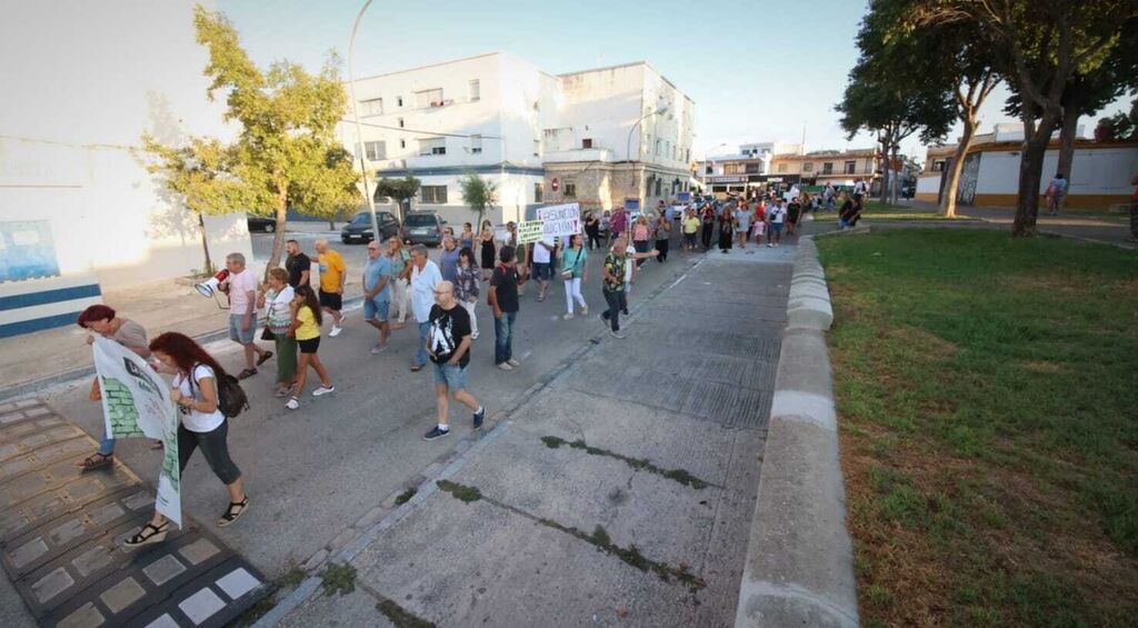 Manifestaci&oacute;n de los vecinos de La Asunci&oacute;n por las obras de rehabilitaci&oacute;n de la barriada