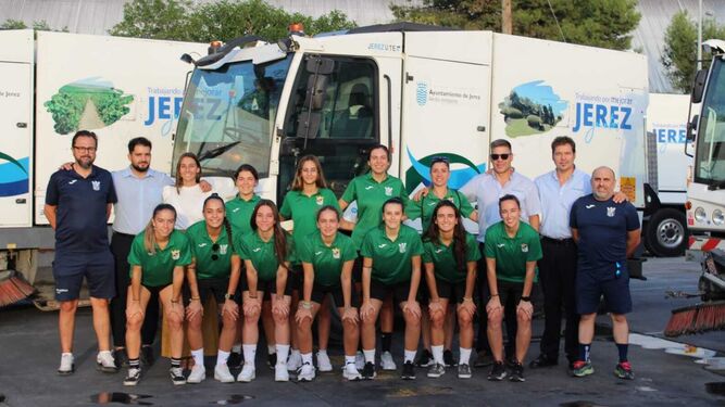La plantilla del Guada FSF ha visitado esta semana las instalaciones de Jerez UTE, uno de sus patrocinadores.