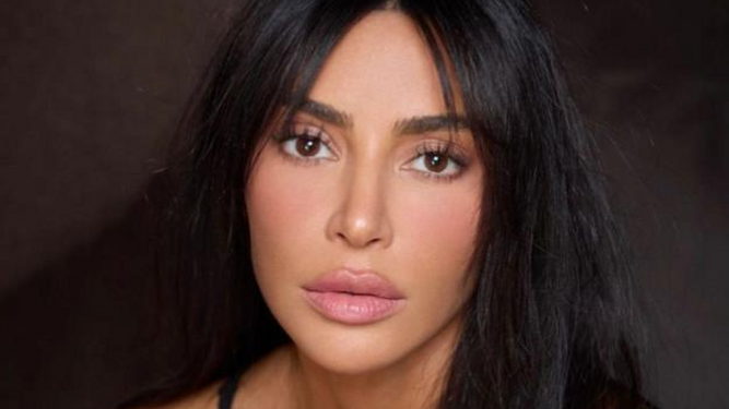 El tónico facial para pieles sensibles que utiliza Kim Kardashian para un invierno libre de rojeces