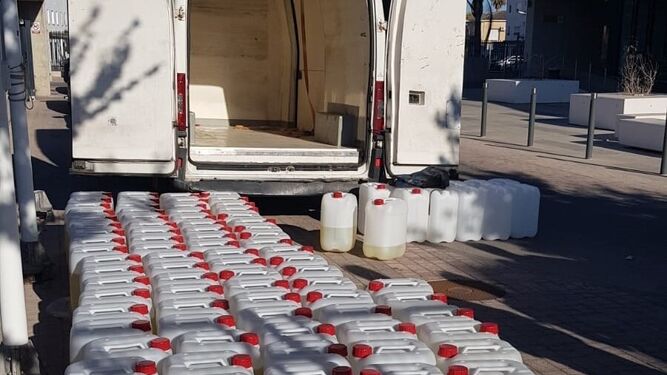 Gasolina incautada por la Policía Nacional en Jerez a los presuntos narcos