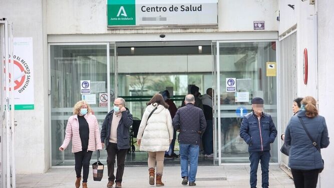 Imagen de la entrada de un centro de salud de Jerez