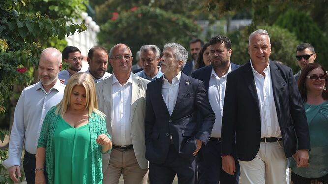 Marlaska (en el centro), en Algeciras en el acto de presentación de las listas electorales del PSOE por Cádiz para las generales del pasado julio.