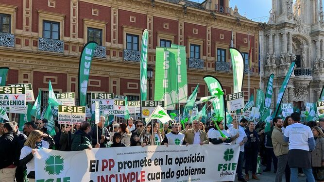 Profesores de la concertada dicen basta a los "incumplimientos" del PP andaluz