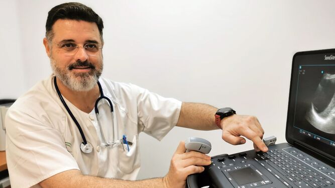 El médico de Urgencias, Alberto Oviedo.