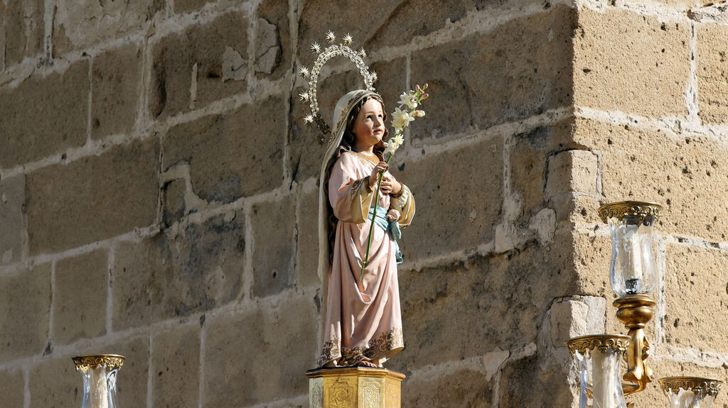 Procesi&oacute;n de la Virgen de la Inmaculada Concepci&oacute;n por las calle de Jerez