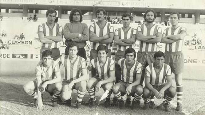 Estadio Sánchez Pizjuán. Sevilla Atlético-Jerez Industrial. Temporada 1974-75.