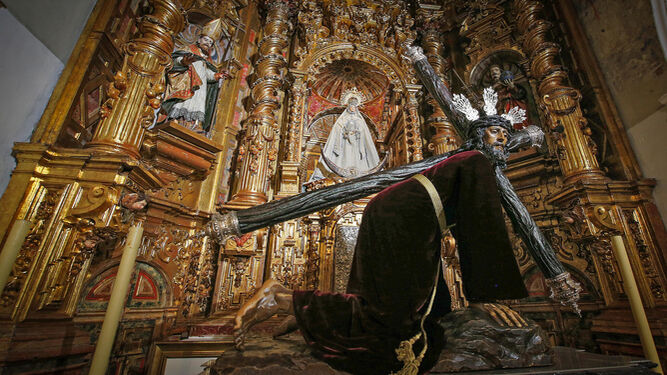 Imagen del restaurado retablo de San Lucas.