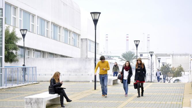 Alumnos en el Campus de Jerez en una imagen de archivo