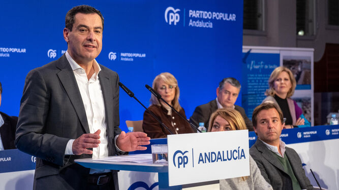 Juanma Moreno Bonilla, en la última junta directiva del PP de Andalucía.
