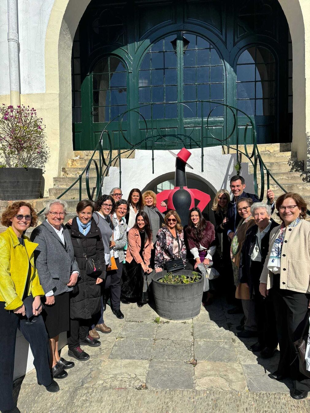 As&iacute; fue el gran encuentro por el 75 aniversario del colegio Jes&uacute;s-Mar&iacute;a 'El Cuco' en Jerez