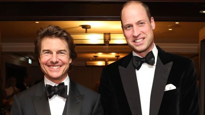 Tom Cruise y el príncipe Guillermo este miércoles en una gala benéfica en Londres