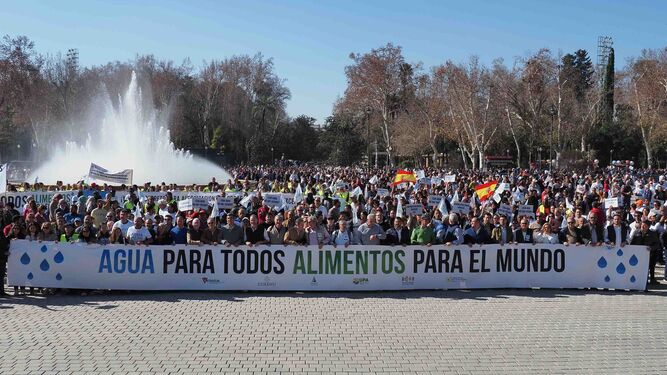 Concentración de los agricultores onubenses en Sevilla el pasado 1 de febrero.