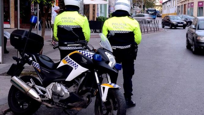 Dos agentes de la Policía Local de Jerez en una imagen de archivo