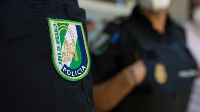 Investigan a cuatro policías autonómicos de Sevilla por cobro irregular de dietas y kilometraje