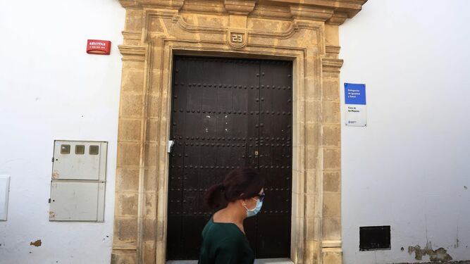 Imagen de archivo de la entrada de la Casa de las Mujeres de Jerez