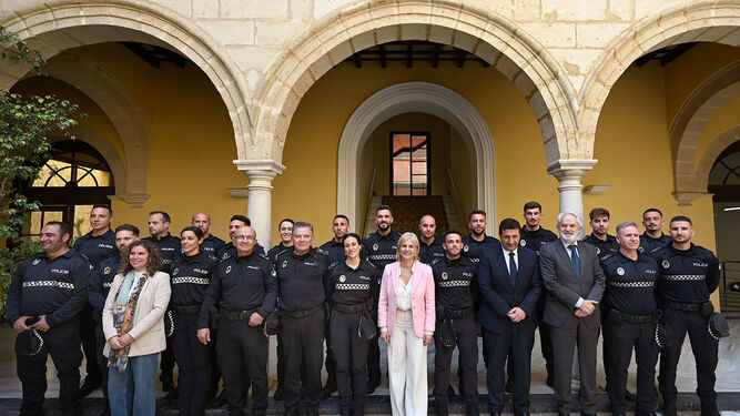 Toma de posesión de los nuevos agentes de la Policía Local de Jerez.
