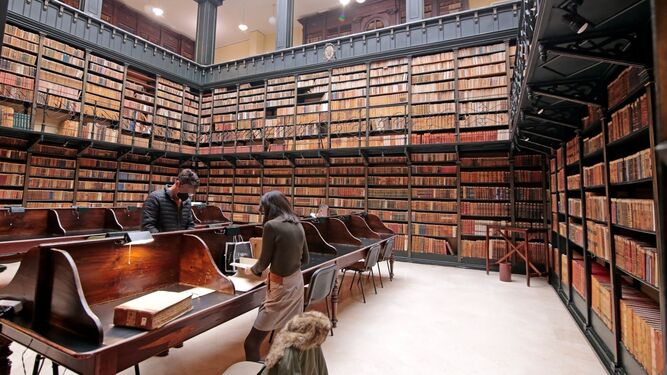 Imagen del interior de la Biblioteca Municipal de Jerez