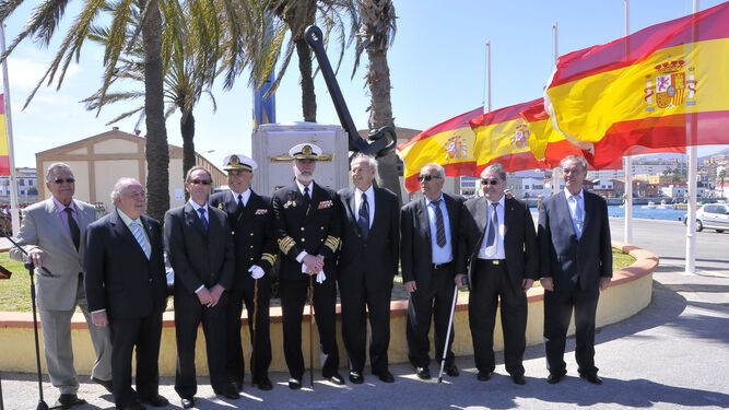 Algunos de los supervivientes del 'Guadalete', en el homenaje que se vivió en Ceuta hace diez años, aunque algunos de ellos han fallecido en la última década.