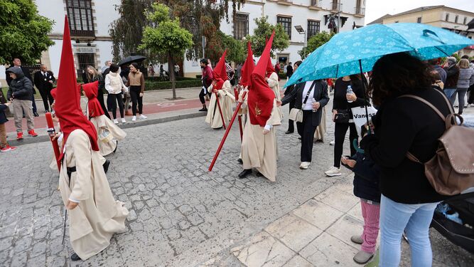 La lluvia trastocó los planes de todas las hermandades de Jerez