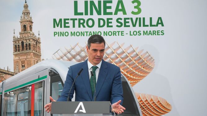 Pedro Sánchez en la presentación de la línea de metro de Sevilla.