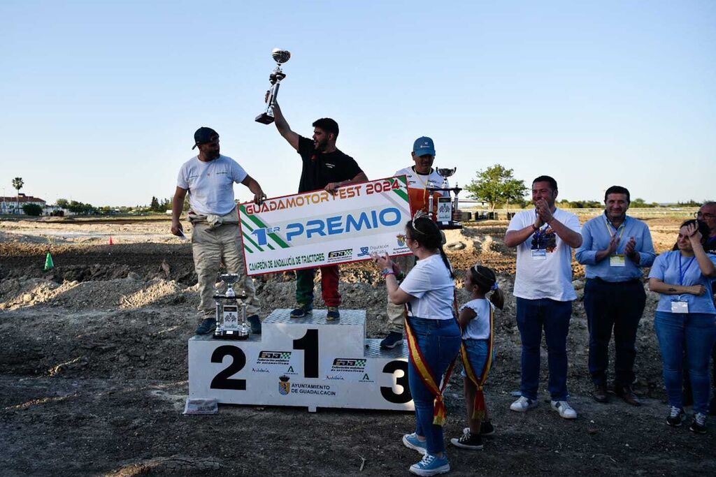 Los momentos m&aacute;s espectaculares del XXVII Campeonato de Andaluc&iacute;a de Tractores de Guadalcac&iacute;n