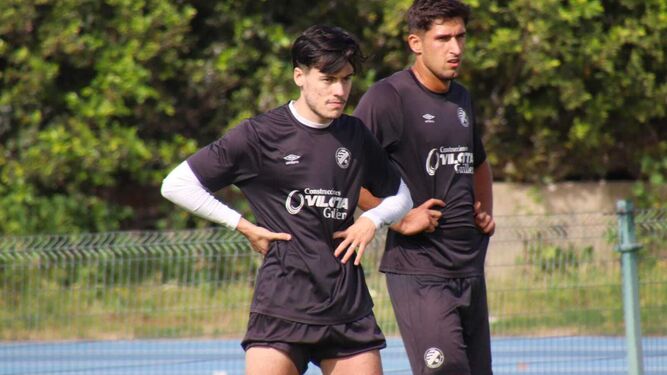 Beny, lateral del Xerez DFC, en el entrenamiento de este miércoles en el Pepe Ravelo.
