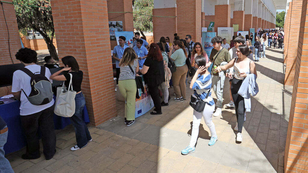 Feria de la Formaci&oacute;n Profesional en el Campus de la UCA en Jerez