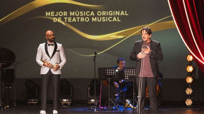 Javier Prieto en el escenario del Teatro Español, donde se entregaron los premios.